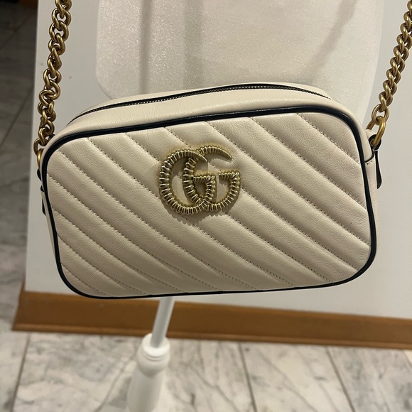 Gucci bag Crossbody brand new with box!! - Picture 16 of 17